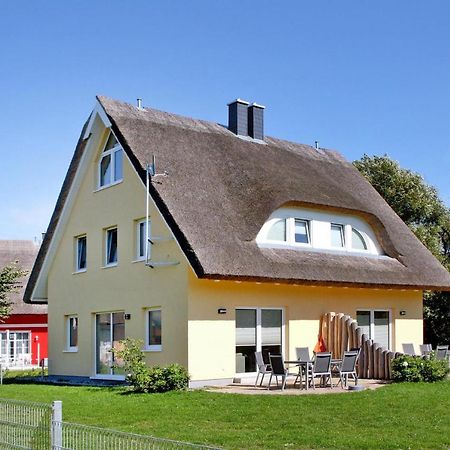 Reetdachhaus Lotte Mit Sauna Und Kaminofen Am Yachthafen In Vieregge Екстериор снимка